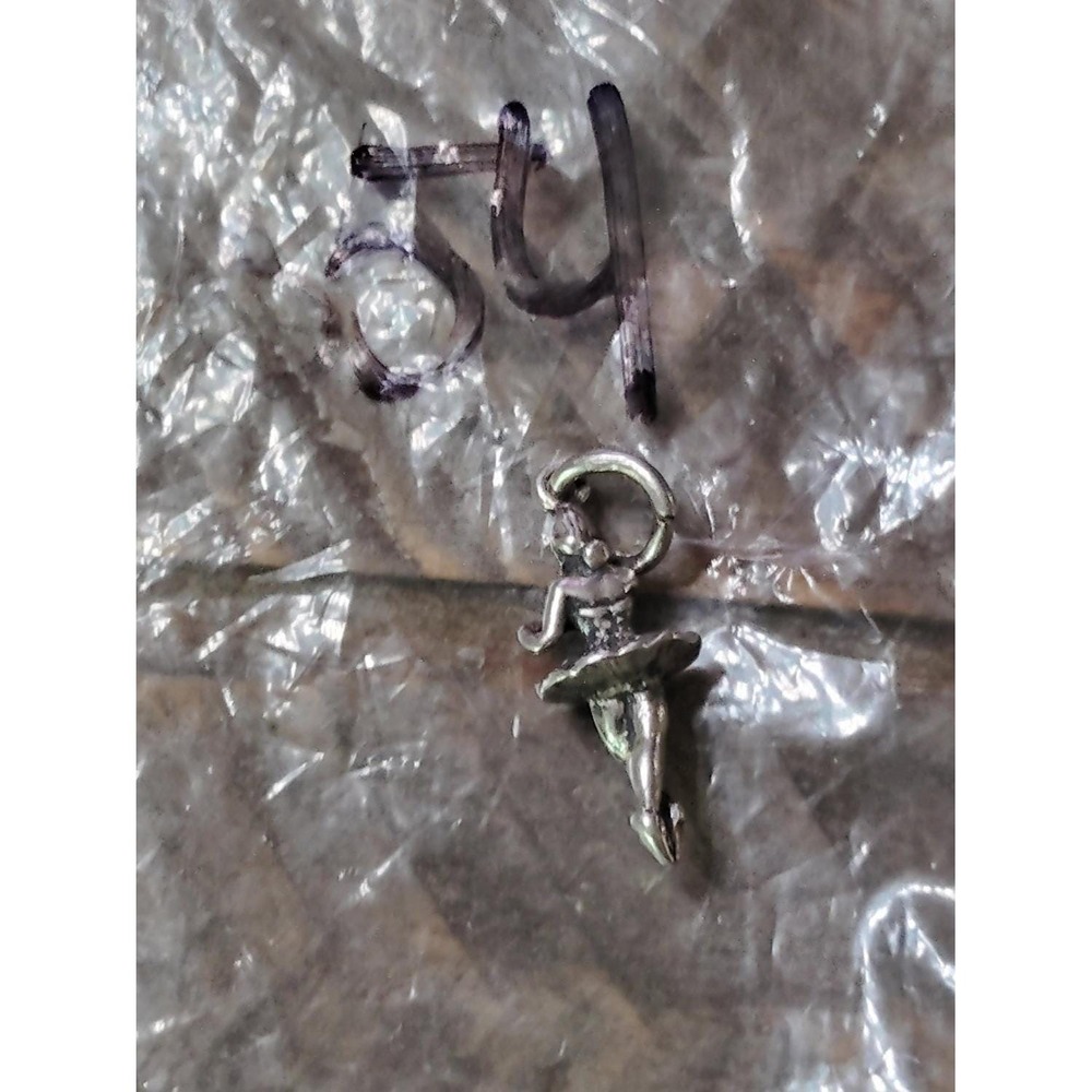 ballerina charm pendant / ballet dancer Silver vintage